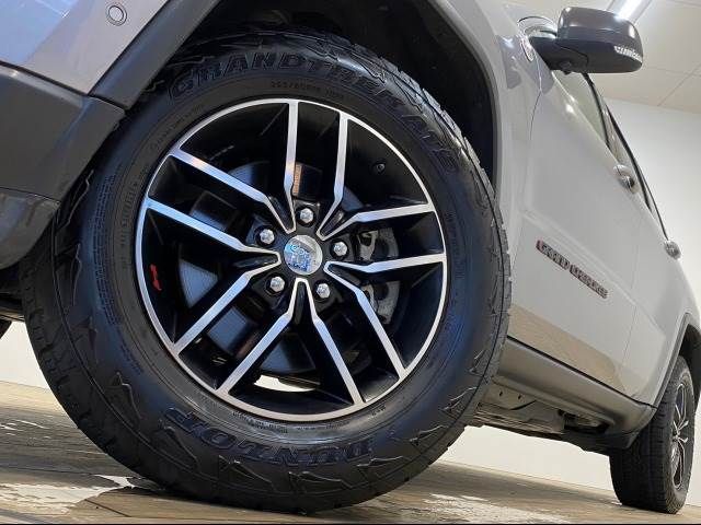 Jeep GRAND CHEROKEE 2017-07 11369-17