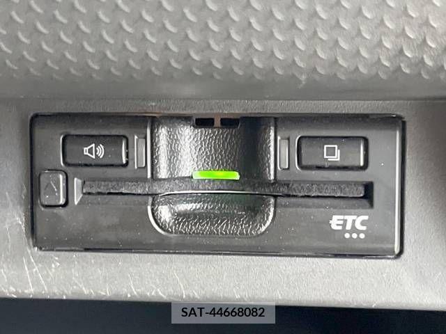 Suzuki HUSTLER 2015-08 338561-7