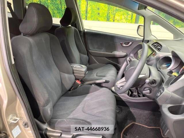 Honda FIT 2009-08 256745-8