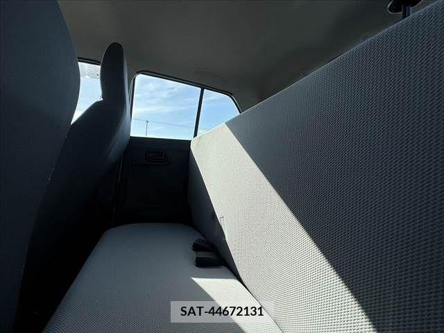 Suzuki ALTO 2016-03 260688-18