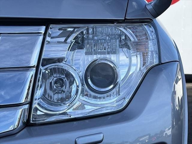 Mitsubishi PAJERO 2014-11 9723-9