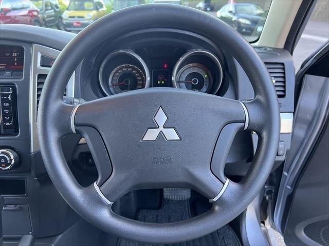 Mitsubishi PAJERO 2014-11 9723-24