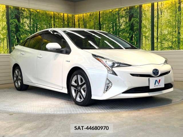 Toyota PRIUS 2018-07 281708-16