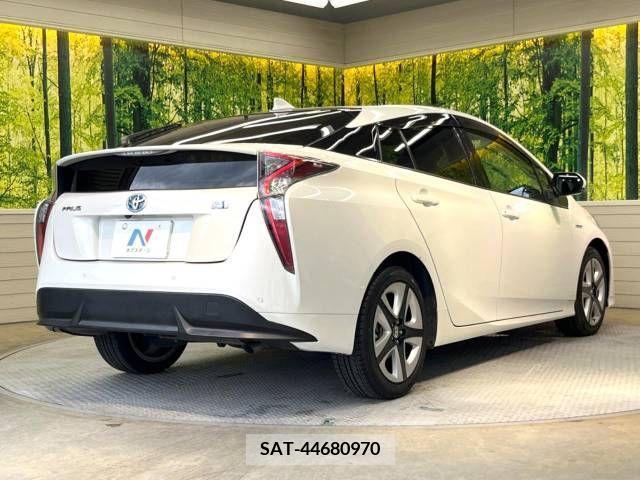 Toyota PRIUS 2018-07 281708-17