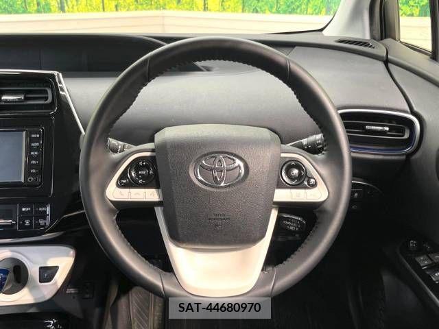 Toyota PRIUS 2018-07 281708-11