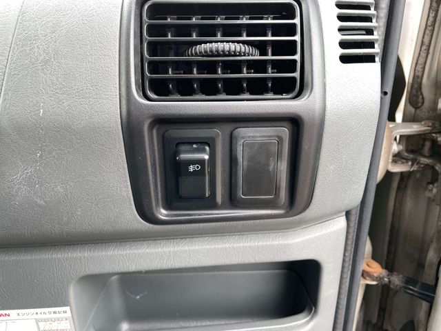 Nissan CLIPPER VAN 2003-10 9099-23