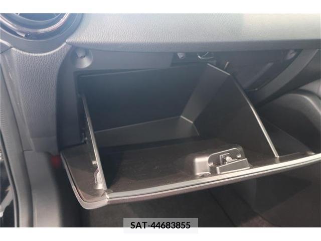 Mazda MAZDA2 2022-04 215544-26