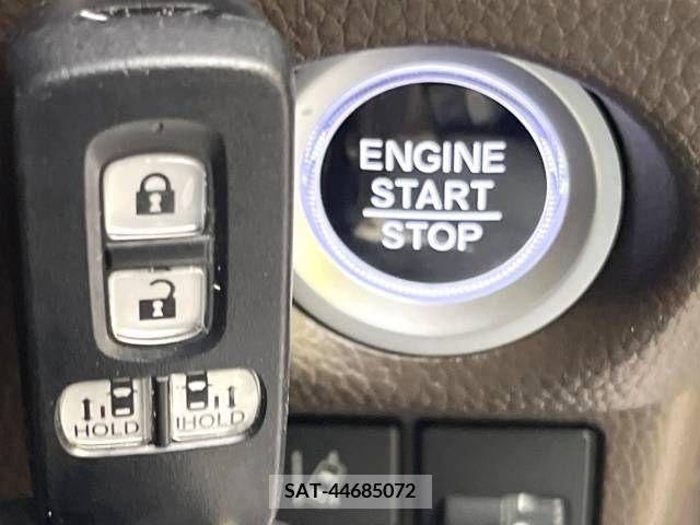 Honda N BOX 2023-03 278624-7