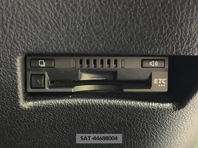 Toyota SIENTA 2019-07 368168-6