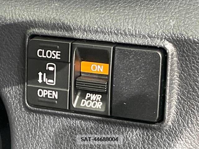 Toyota SIENTA 2019-07 368168-2