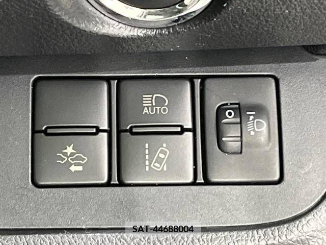 Toyota SIENTA 2019-07 368168-7