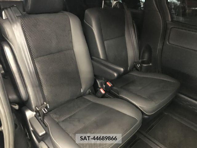 Toyota VOXY 2021-03 288899-17