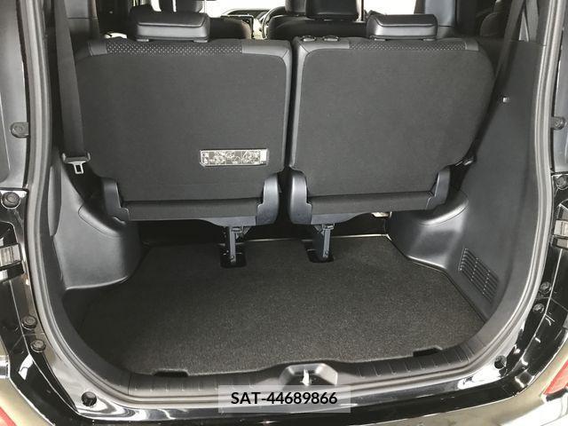 Toyota VOXY 2021-03 288899-19