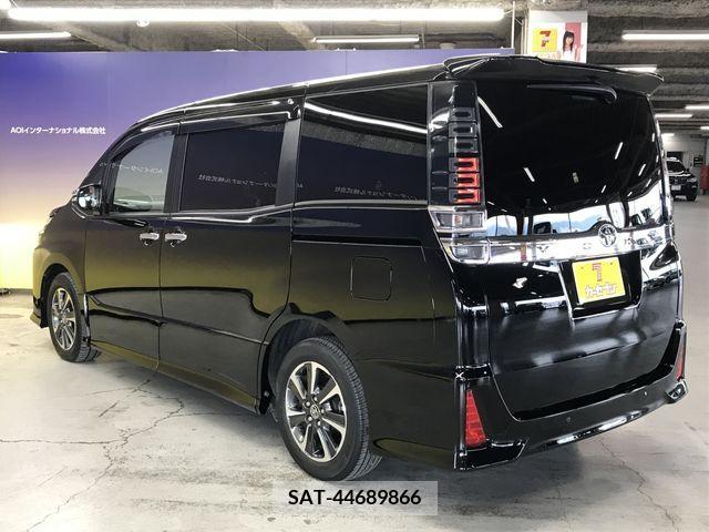 Toyota VOXY 2021-03 288899-9
