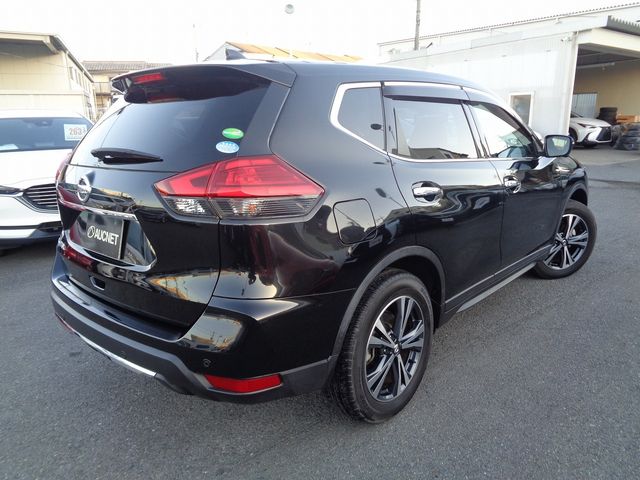 Nissan X-TRAIL 2019-01 181447-2
