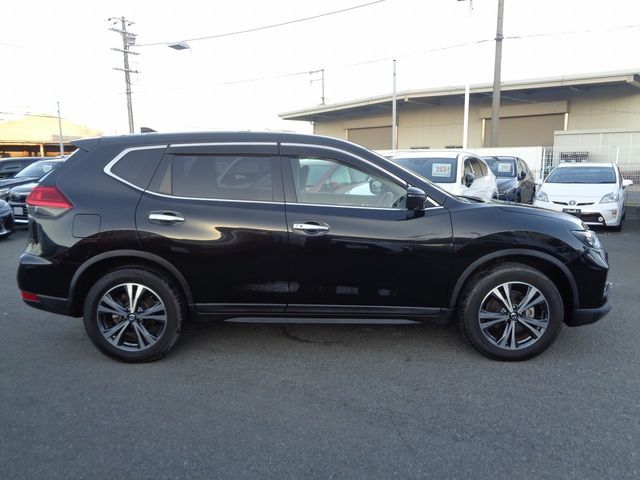 Nissan X-TRAIL 2019-01 181447-27