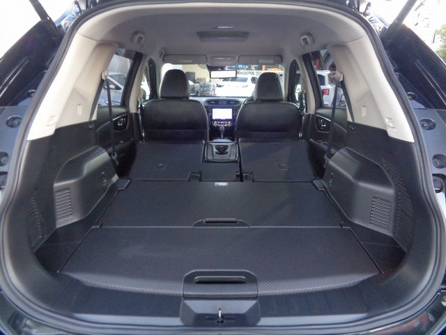 Nissan X-TRAIL 2019-01 181447-8