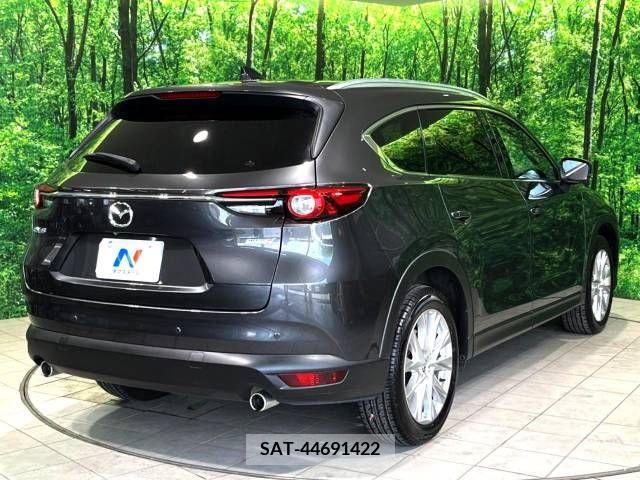 Mazda CX-8 2018-03 332133-18