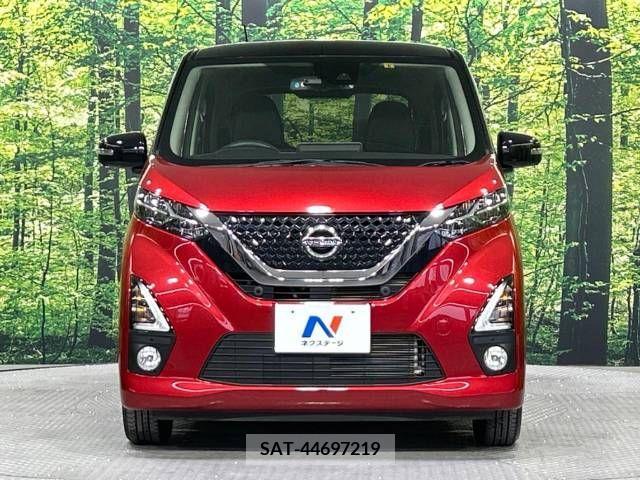 Nissan DAYZ 2019-05 266632-14