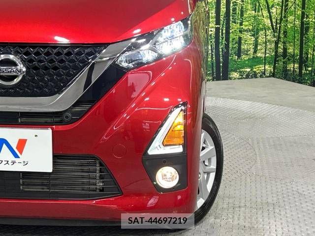 Nissan DAYZ 2019-05 266632-12