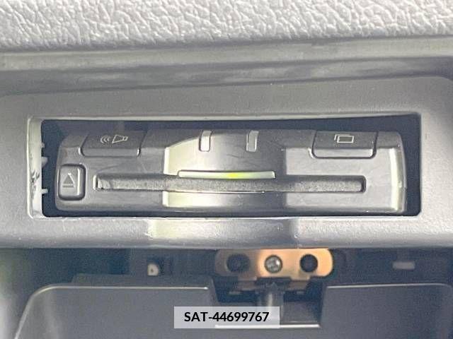 Toyota VOXY 2012-11 338751-6