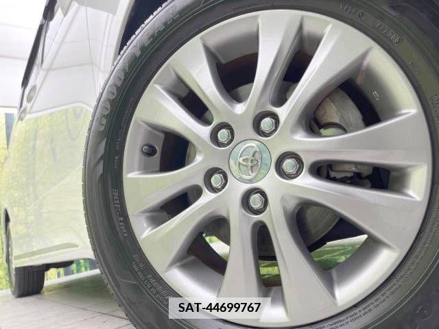Toyota VOXY 2012-11 338751-14
