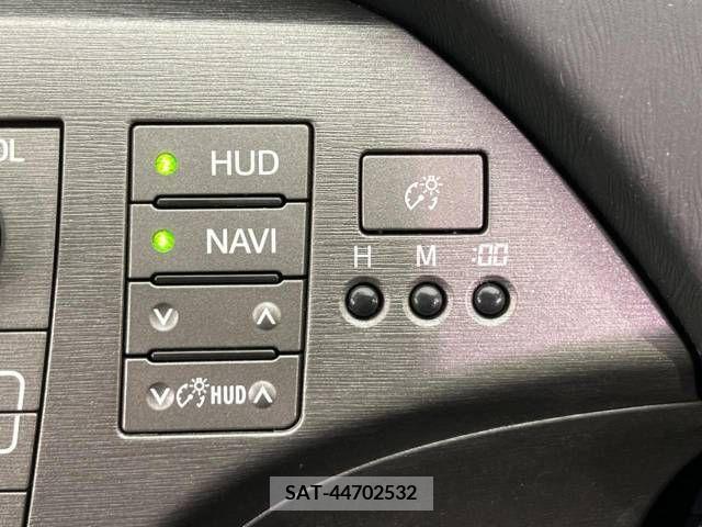 Toyota PRIUS 2014-08 282240-6
