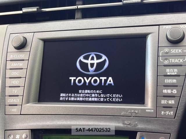 Toyota PRIUS 2014-08 282240-2