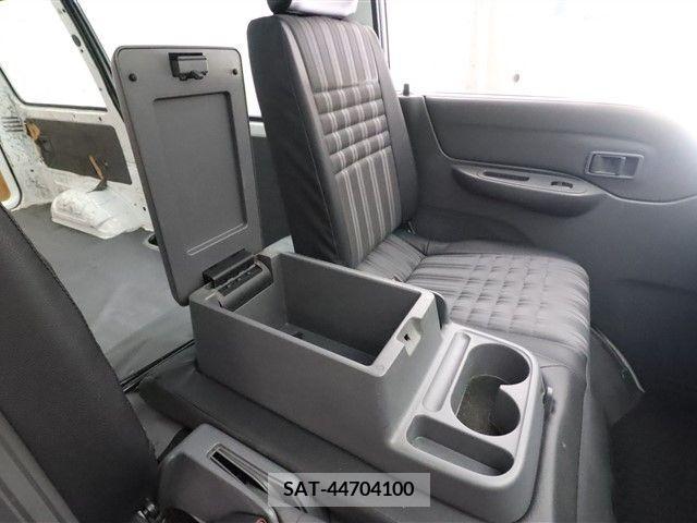 Mazda BONGO VAN 2018-03 263236-18