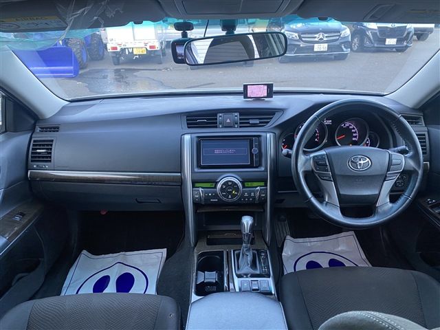 Toyota MARK X 2014-01 15692-18