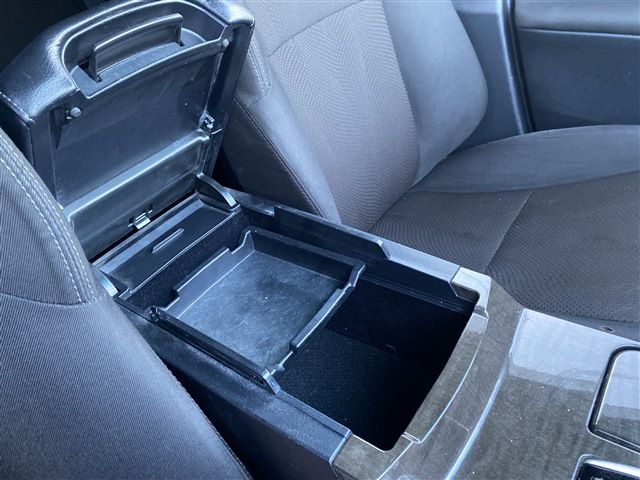 Toyota MARK X 2014-01 15692-29