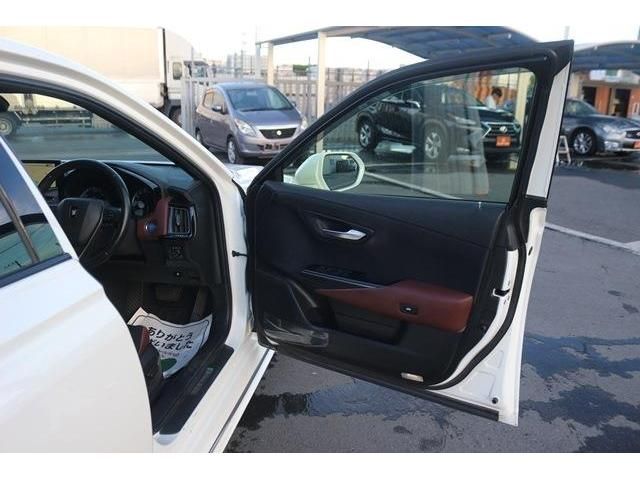 Toyota CROWN SEDAN 2018-06 5729-8