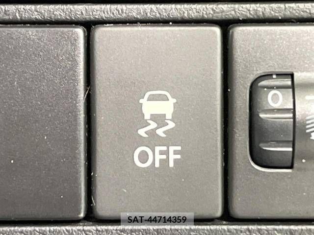 Suzuki ALTO 2018-10 378196-4