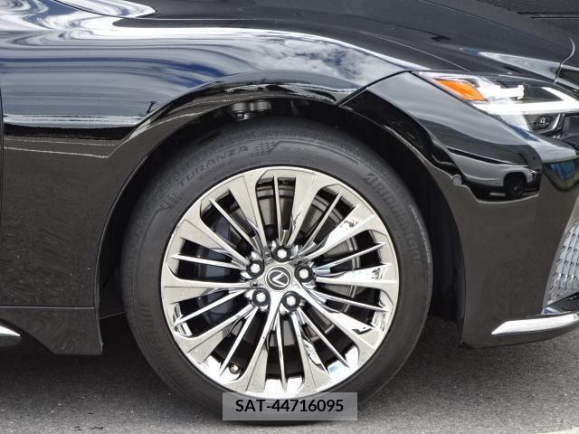 Lexus LS 2018-03 334429-8