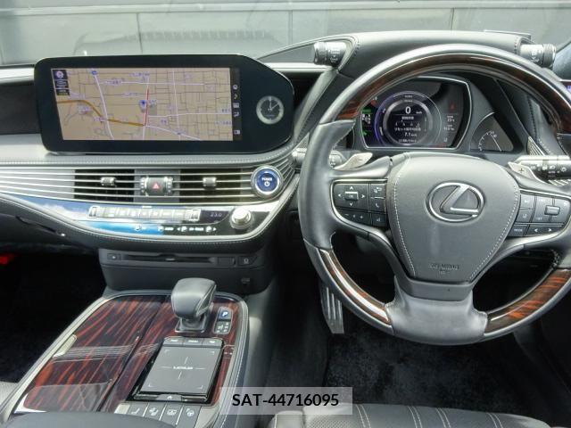 Lexus LS 2018-03 334429-14