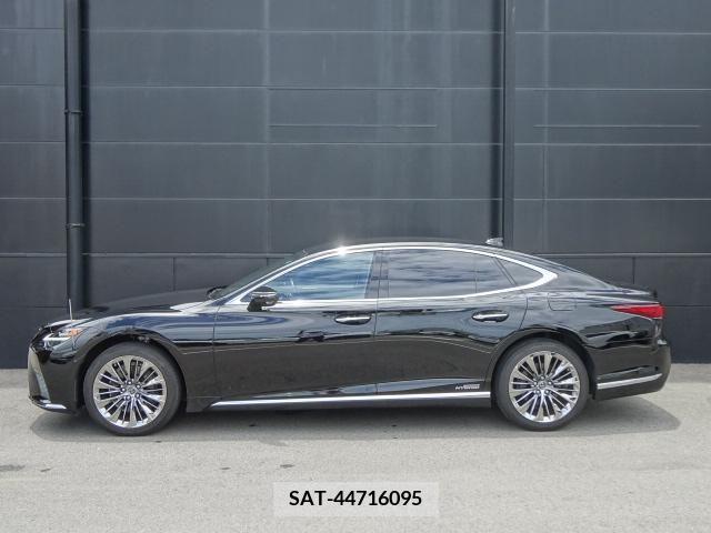 Lexus LS 2018-03 334429-7