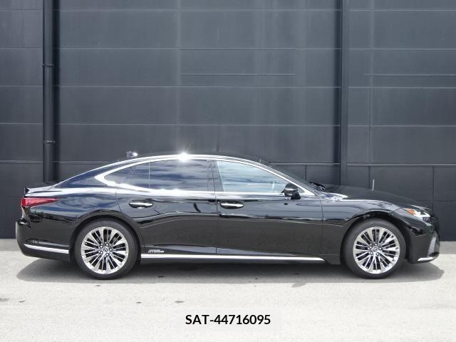 Lexus LS 2018-03 334429-6