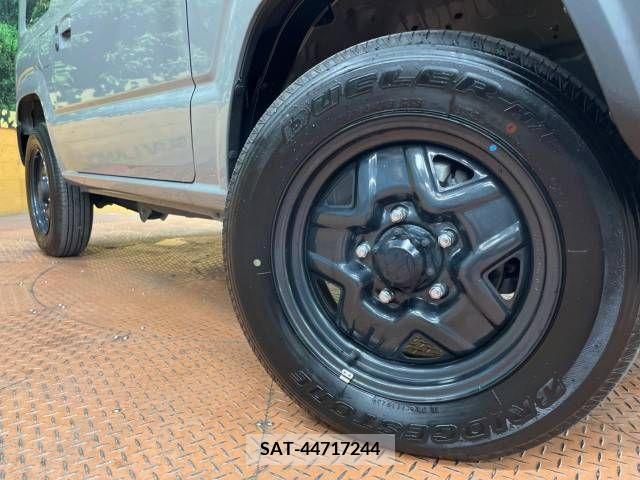Suzuki JIMNY 2023-05 362073-13