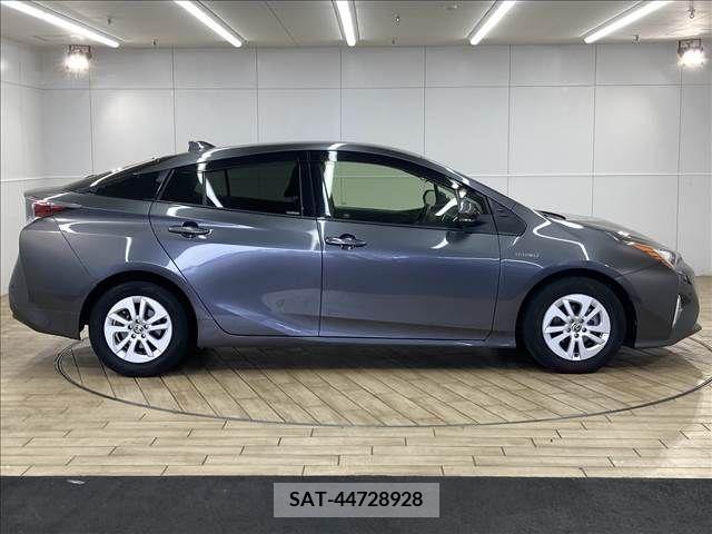 Toyota PRIUS 2016-06 281893-16