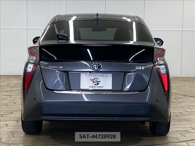 Toyota PRIUS 2016-06 281893-14