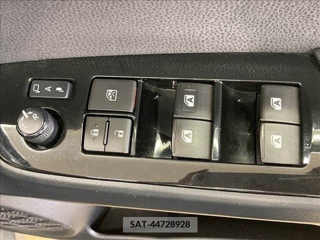Toyota PRIUS 2016-06 281893-10