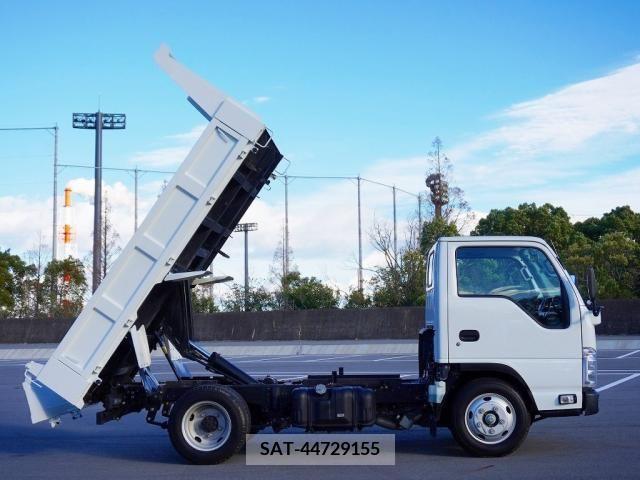 Isuzu ELF TRUCK 2018-11 208214-17