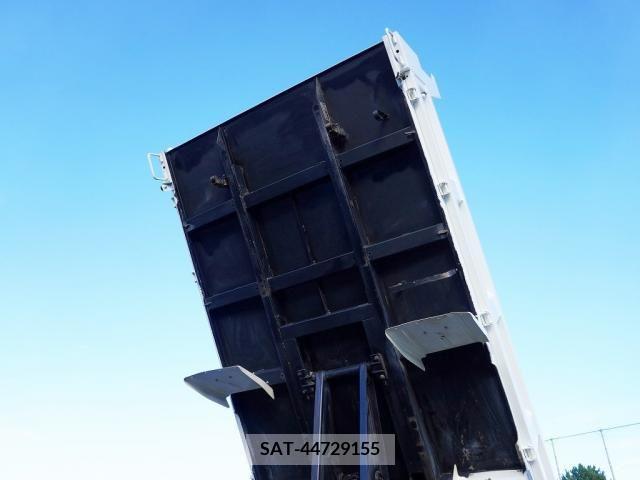 Isuzu ELF TRUCK 2018-11 208214-6