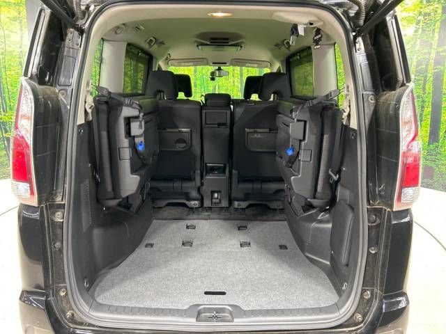 Nissan SERENA 2018-03 9215-14