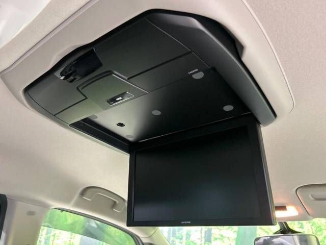 Nissan SERENA 2018-03 9215-3