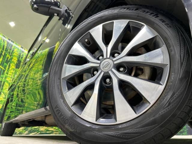 Nissan SERENA 2018-03 9215-16