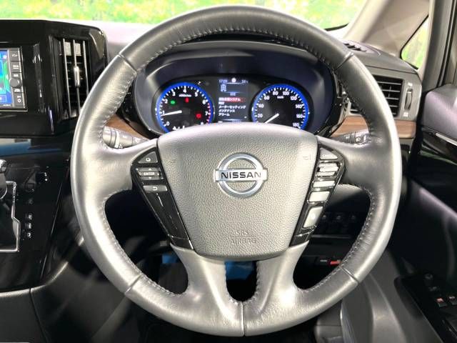 Nissan ELGRAND 2021-07 11440-12