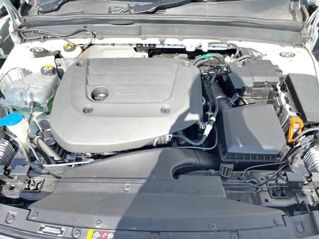 Volvo XC40 2021-09 17550-19