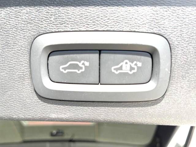 Volvo XC40 2021-09 17550-9