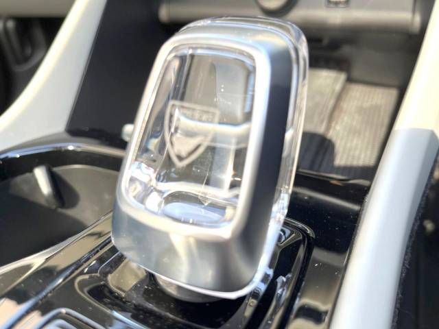 Volvo XC40 2021-09 17550-5